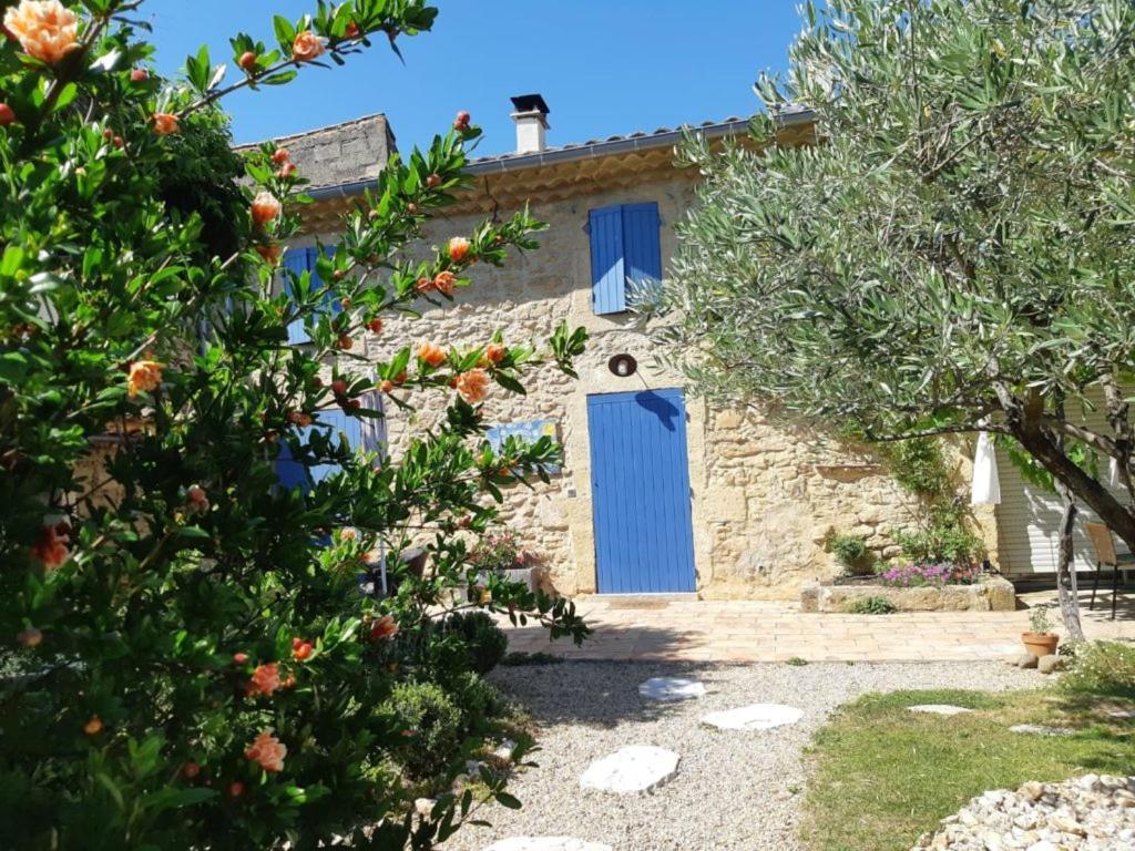 Hotel A Gauche du Pont Vers-Pont-du-Gard Exterior foto