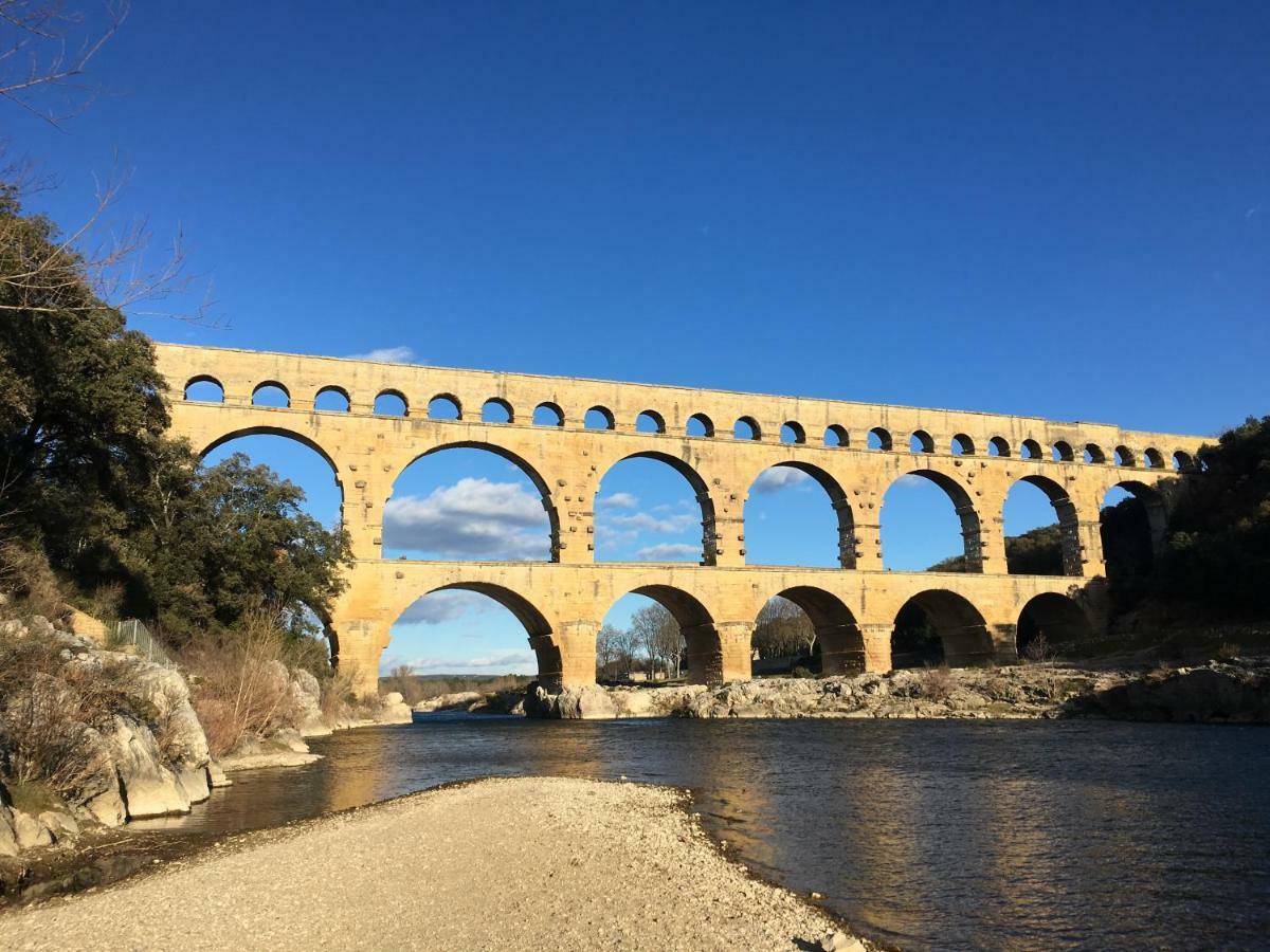 Hotel A Gauche du Pont Vers-Pont-du-Gard Exterior foto