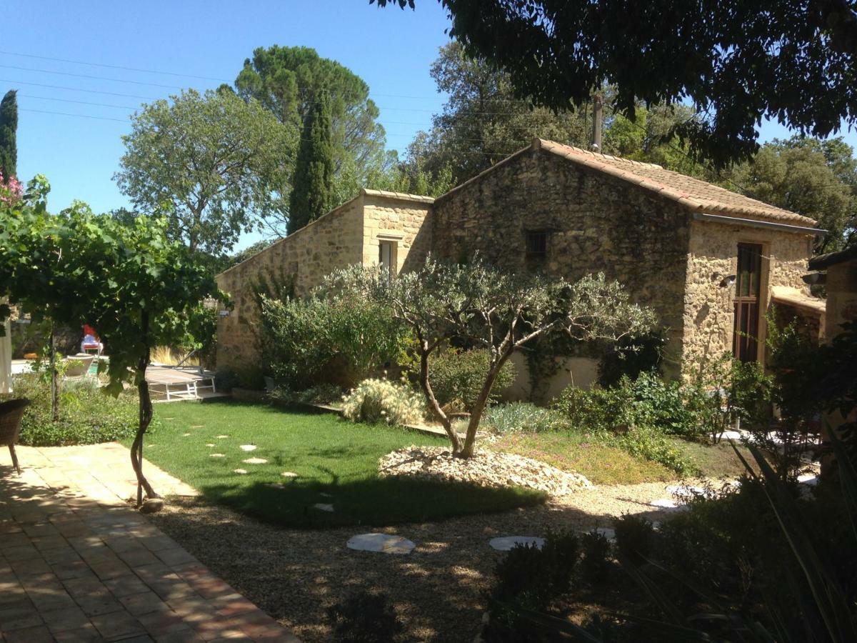 Hotel A Gauche du Pont Vers-Pont-du-Gard Exterior foto